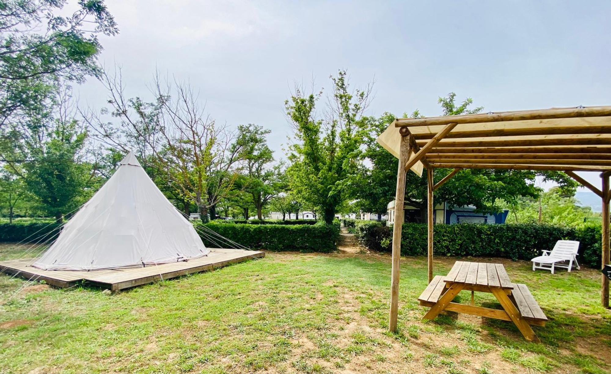 Camping Paradis Family Les Rives De L'Herault Gignac  Exterior foto